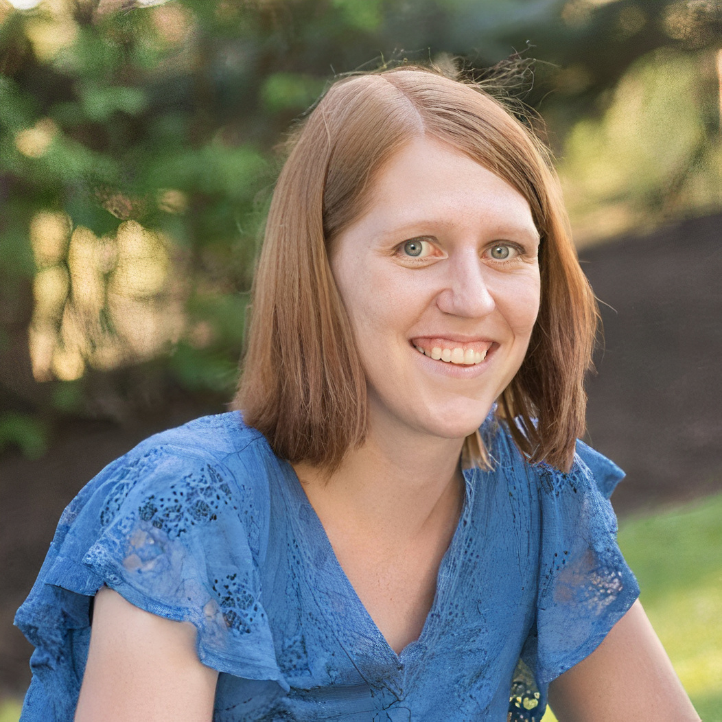 Author Pic (1052)