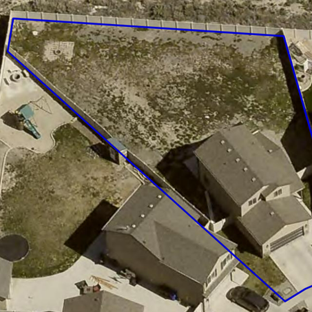 cropped-Yard.png